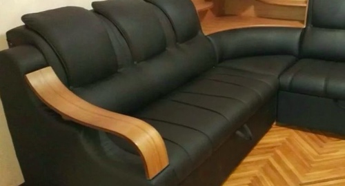 Перетяжка кожаного дивана. Кемерово
